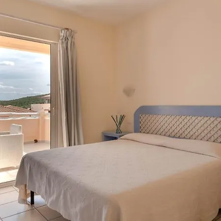 Relaxing Baiadebahas 2bedapt T6 Sleeps 6 Persons Marinella (Sardinia)