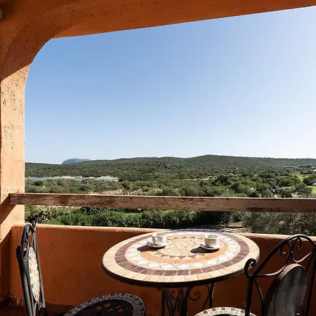 Relaxing Baiadebahas 2bedapt T6 Sleeps 6 Persons Apartment Marinella (Sardinia)